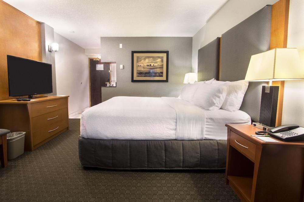 Hotel Airport By Ihg Calgary