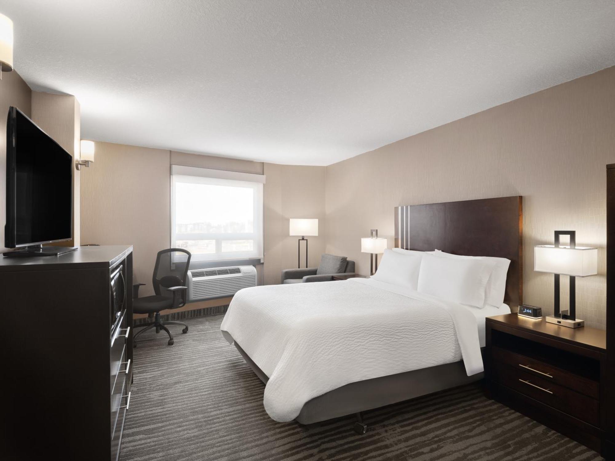 Hotel Airport By Ihg