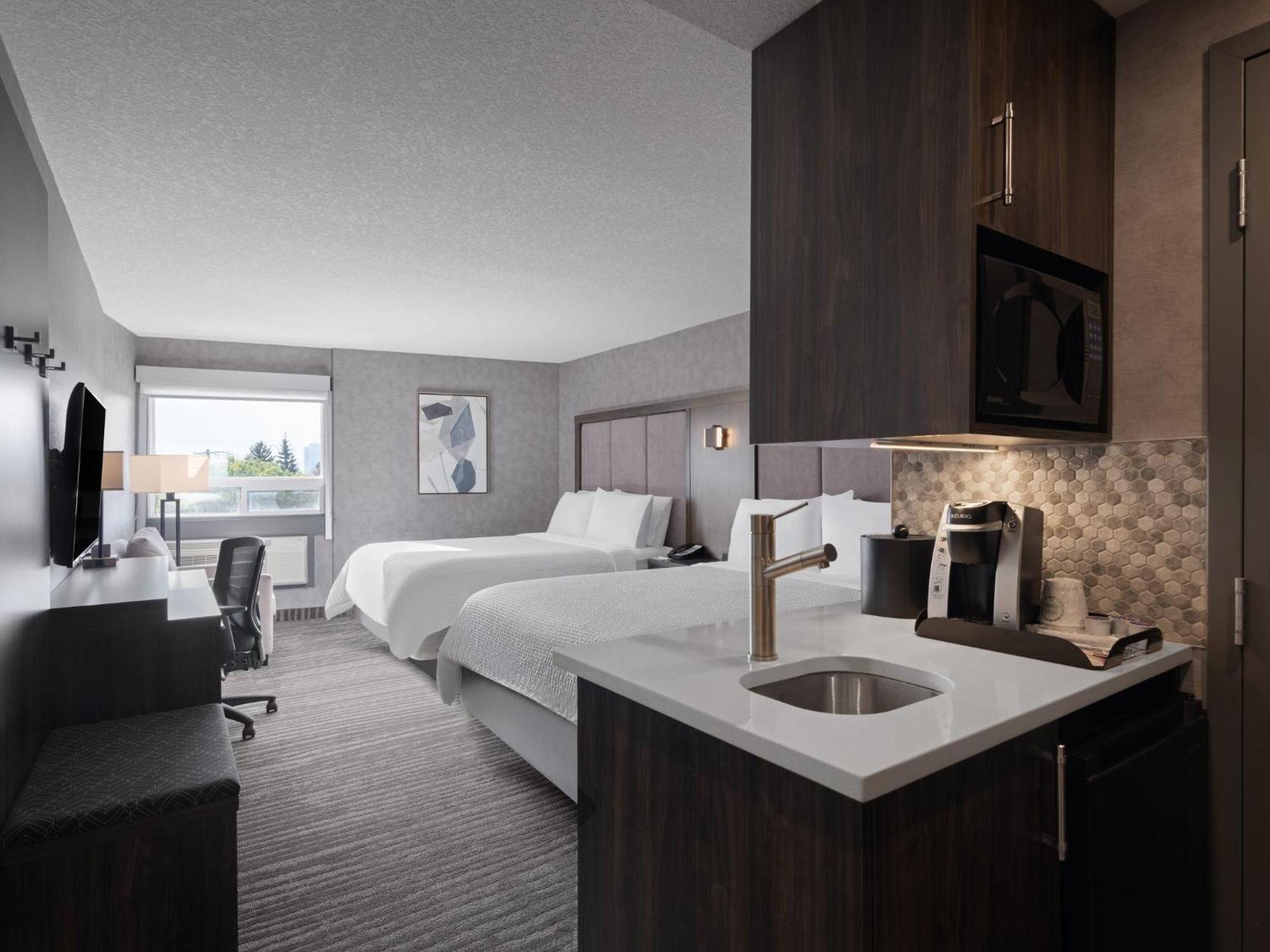 Hotel Airport By Ihg