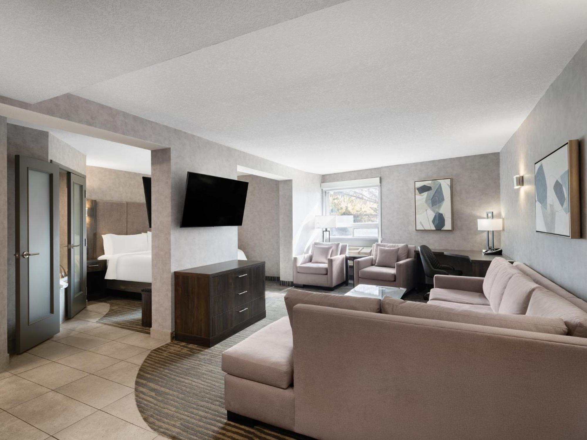 Airport By Ihg Calgary