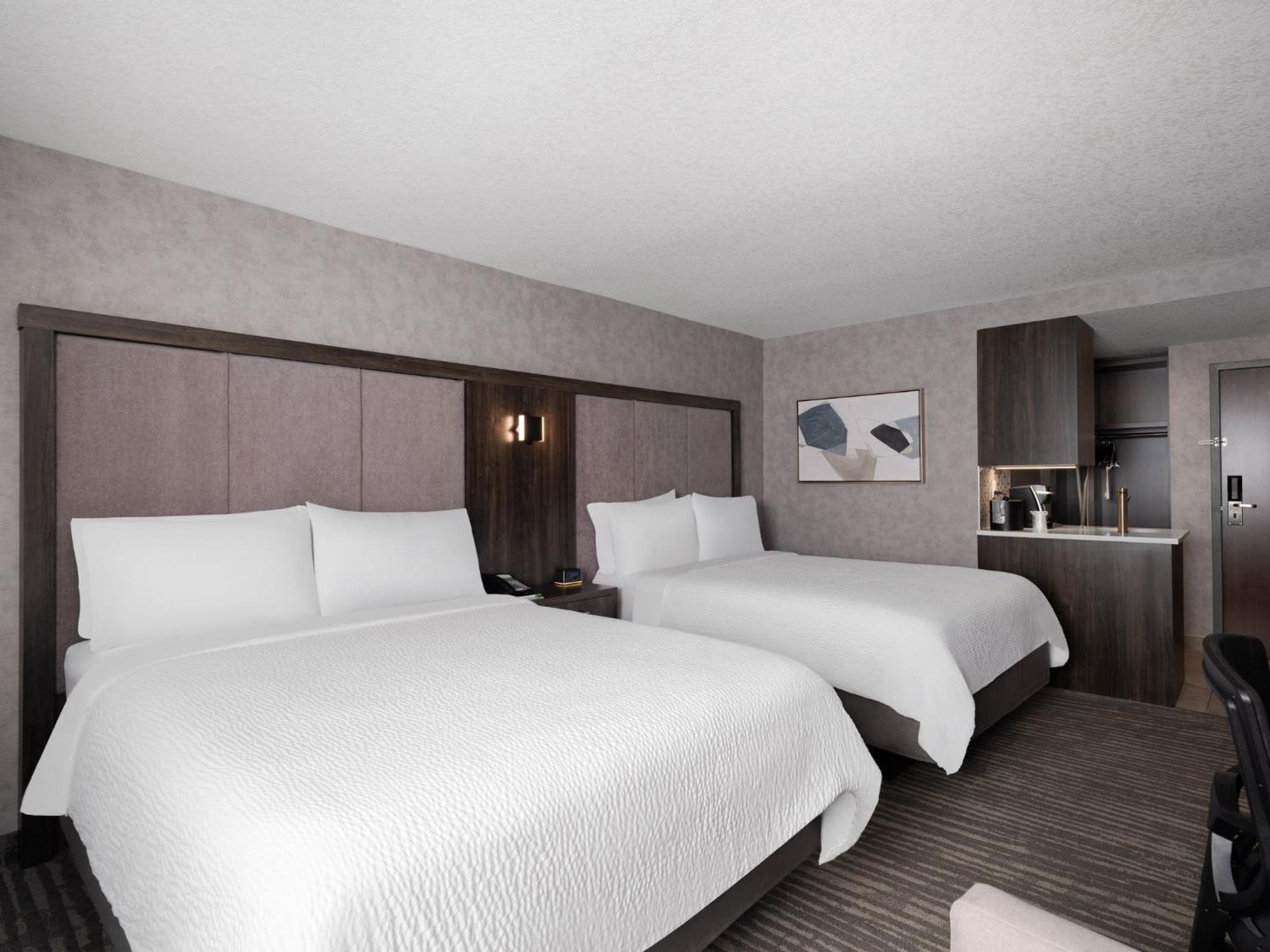 Hotel Airport By Ihg
