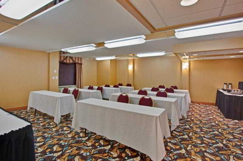 Airport By Ihg Hotel Calgary