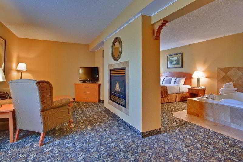 Airport By Ihg Hotel Calgary